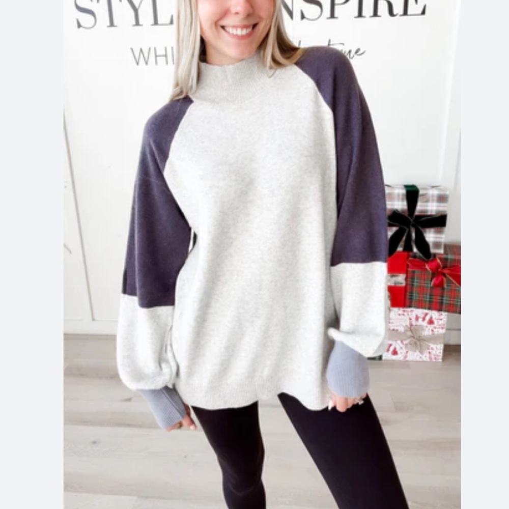 Color block mock neck - Picture 6 of 6